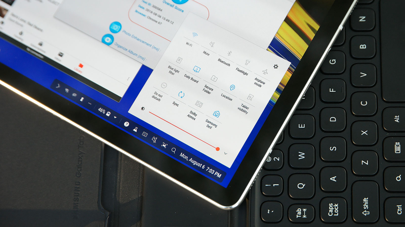 Finding the icon to turn Dex on or off is pretty easy, but then you have to wait around for about five seconds as the Tab S4 switches modes.